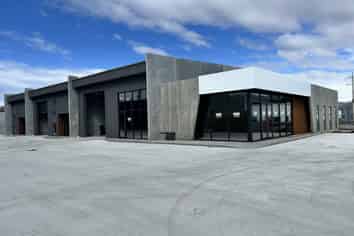 Commercial Unit for Lease