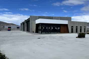 Commercial Unit for Lease