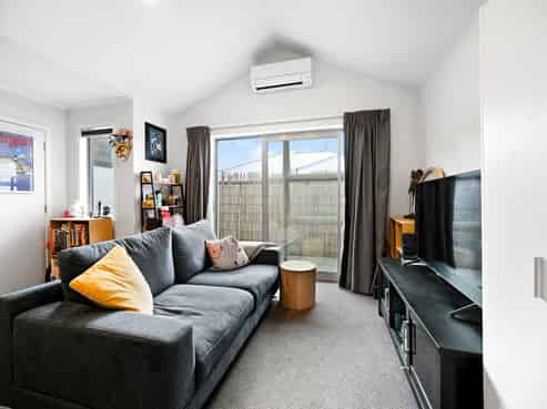 2/5 Teddy Street, Whitiora