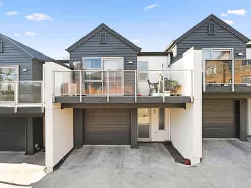 2/5 Teddy Street, Whitiora