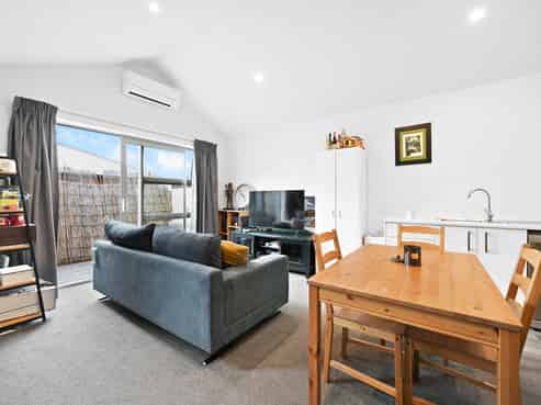 2/5 Teddy Street, Whitiora