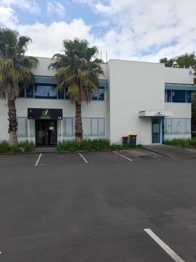 166 m² 1st Floor Albany Office - 5 car parks