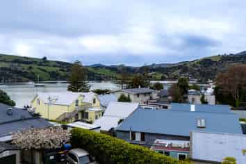 5H Church Street, Akaroa