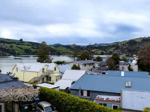 5H Church Street, Akaroa
