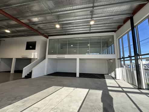 A-Grade Industrial unit on Austin Street