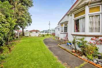 32 Norfolk Street, Patea