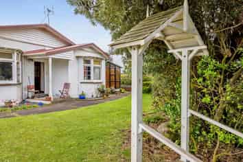 32 Norfolk Street, Patea