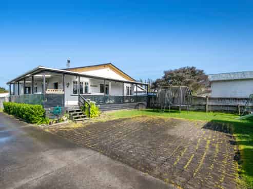 51A Parakai Avenue, Parakai