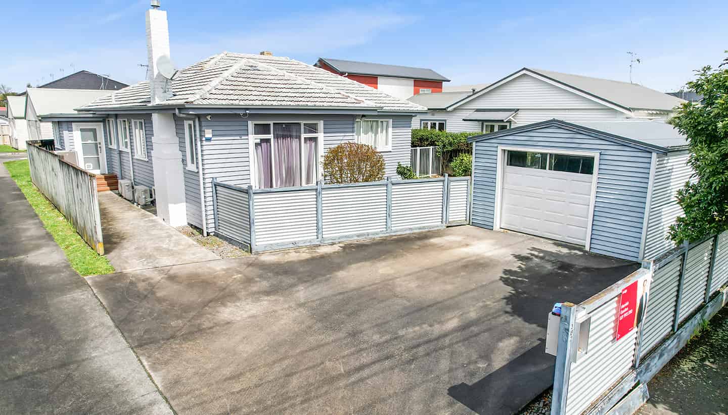 Sold 192 Old Farm Road, Hamilton East realestate.co.nz