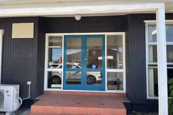 Profile offices Onekawa  - for lease