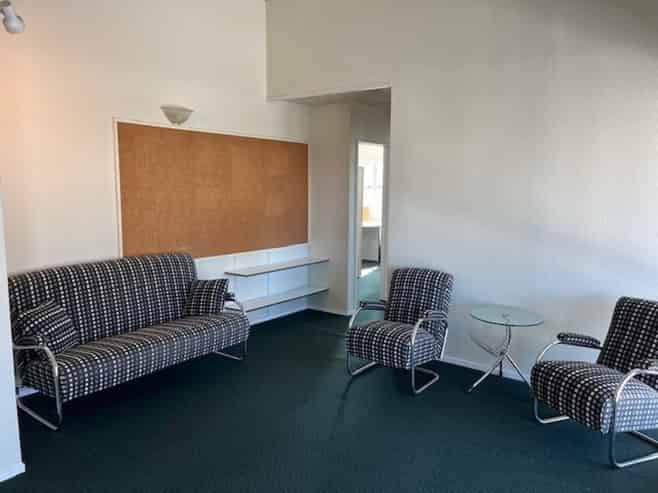 Great office leasing - Onekawa