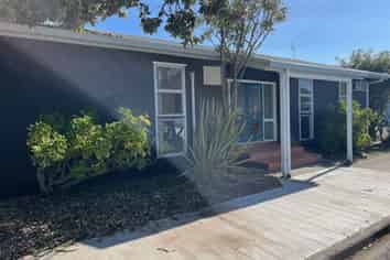 Profile offices Onekawa  - for lease