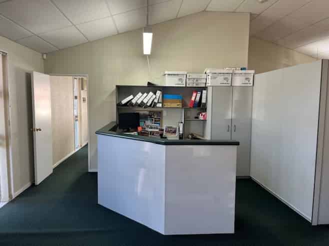 Great office leasing - Onekawa