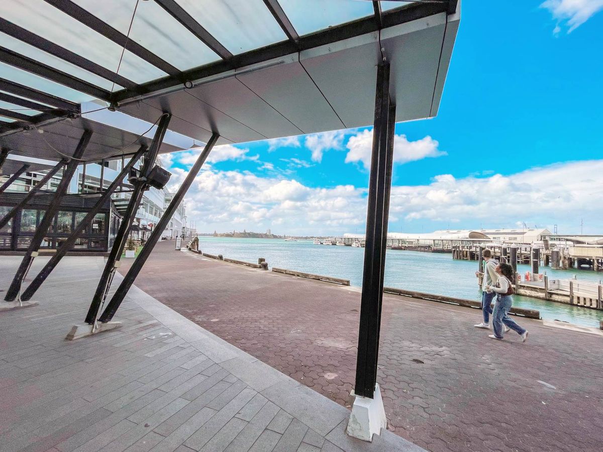 WATERFRONT HOSPITALITY ON QUAY STREET