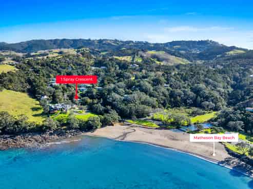 1 Spray Crescent, Leigh