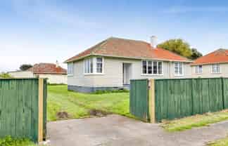 179 Egmont Street, Patea