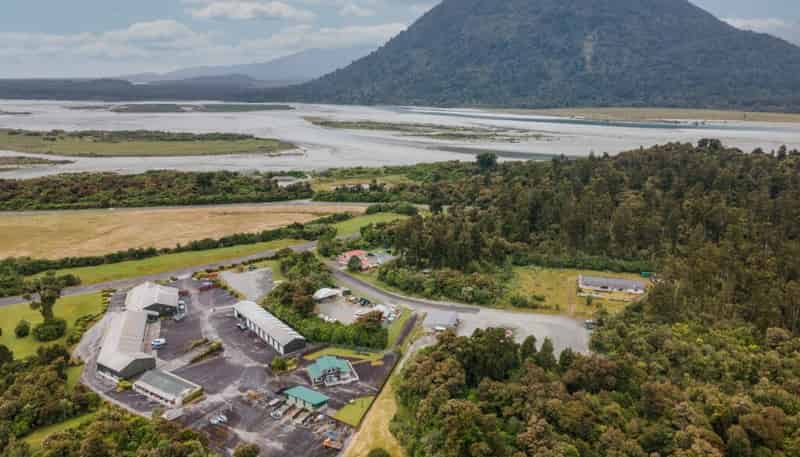 20  Marks Road, Haast