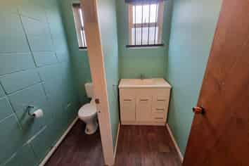 Great Value Kelvin Grove Retail or Office