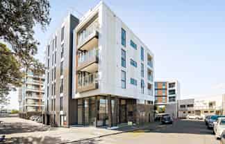 106/10 Lion Place, Epsom