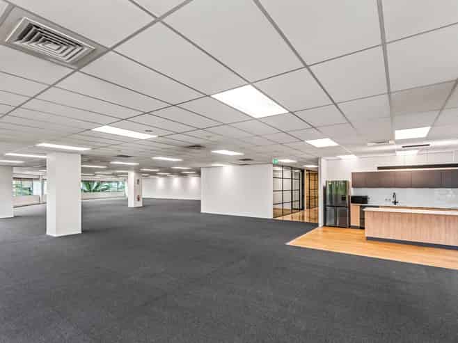 YOUR BRAND NEW OFFICE ON BEACH ROAD
