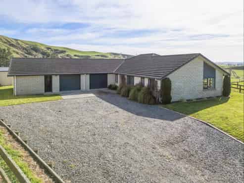 196 Happy Valley Road, Wharepapa South