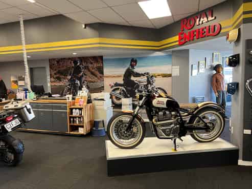 Strategically Located Showroom With Great Exposure