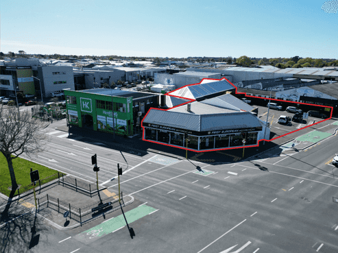 Strategically Located Showroom With Great Exposure