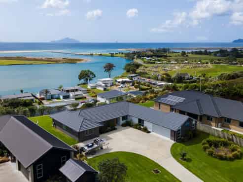 33 Seascape Crescent, Waipu