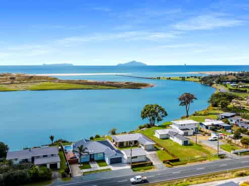 33 Seascape Crescent, Waipu