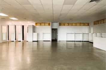 Prime 440m2 Airport Retail with Loading Zone
