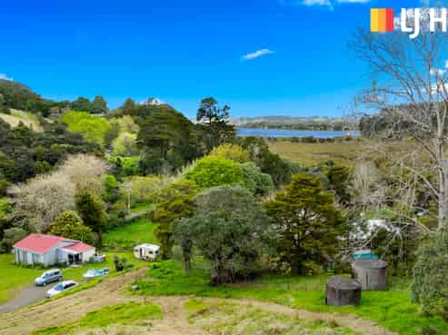 67 Ashton Road, Leigh