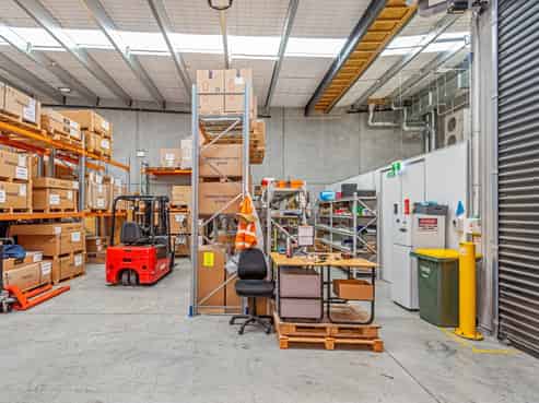 Modern industrial - multinational tenant