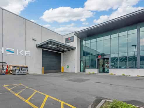 Modern industrial - multinational tenant