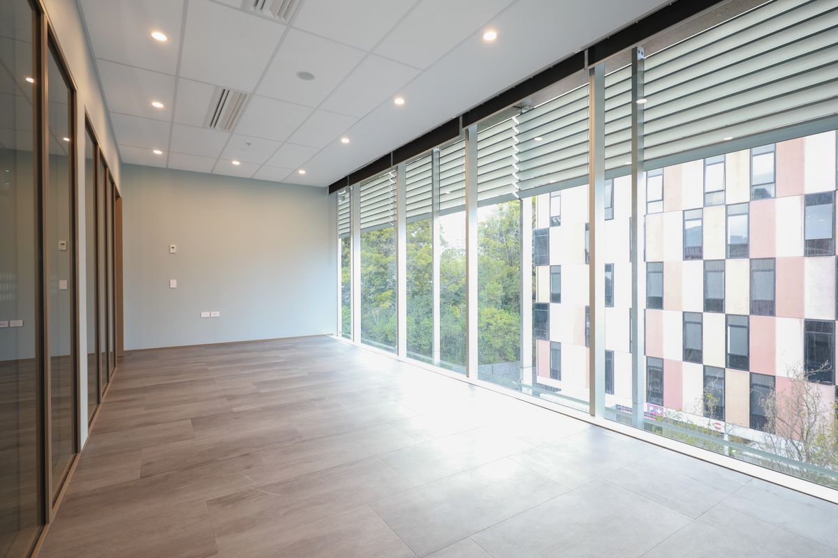 Premium Top-floor Office For Lease - Ansicht 3