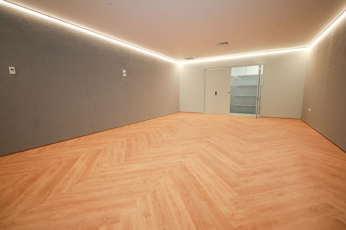 Premium Top-floor Office For Lease - Ansicht 5