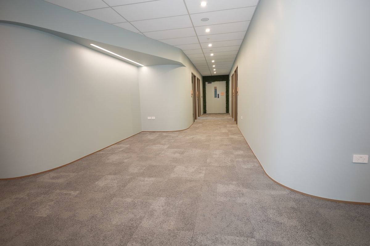 Premium Top-floor Office For Lease - Ansicht 4