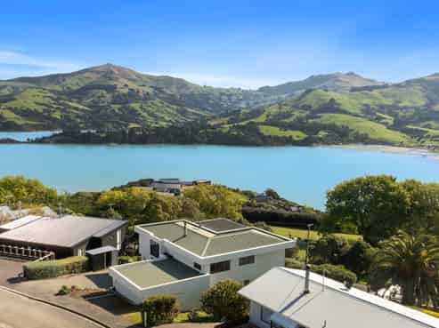 9 Ngaio Grove, Robinsons Bay