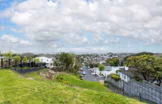 8 Barton Street, Strandon