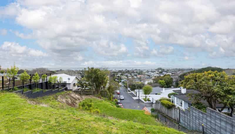 8 Barton Street, Strandon