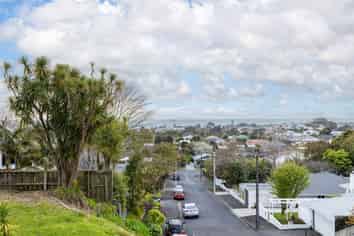 8 Barton Street, Strandon