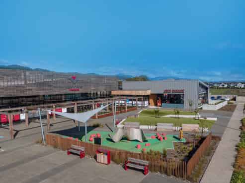 Berryfields Crossing - Retail, Office, Food