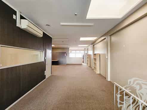 Central Office + Parking -  c.130m²
