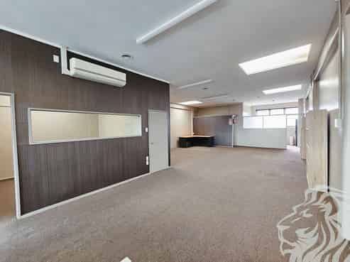Central Office + Parking -  c.130m²