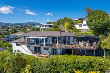 68 Queens Road, Stepneyville