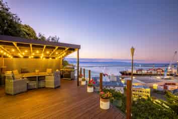 68 Queens Road, Stepneyville