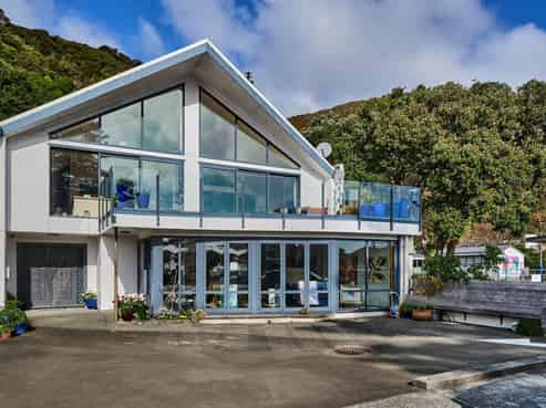 151 Muritai Road, Eastbourne