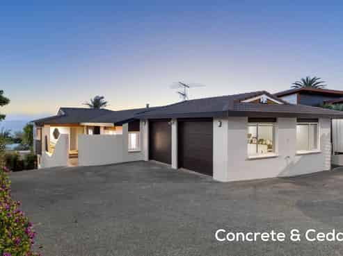 1312 Whangaparaoa Road, Army Bay