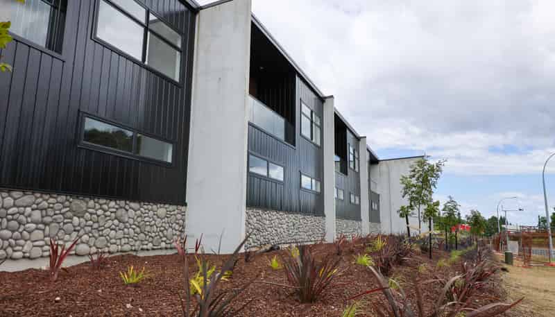 14/15 Keehan Drive, Hilltop