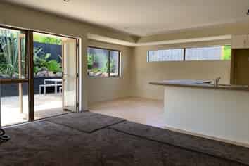 B/28 Glengarry Road, Glen Eden