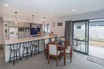 6 Mueller Drive, Oceanview